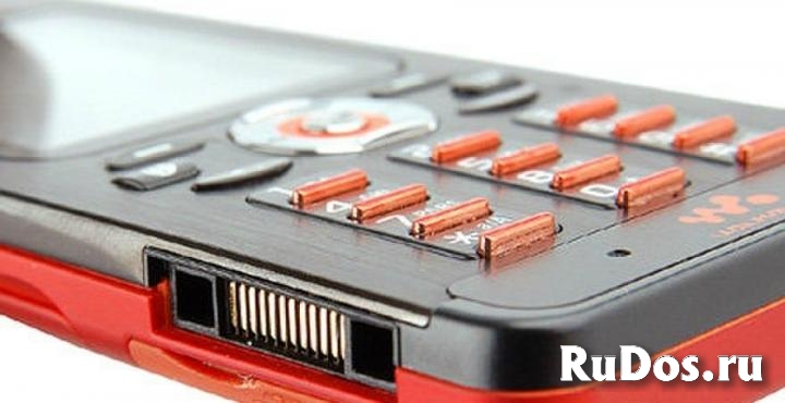 Новый Sony Ericsson Walkman W880i (оригинал) изображение 5