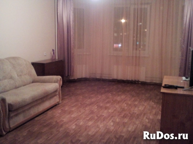 Сдаётся на Часы, Сутки, Ночь, 1-комн. квapтиpа ул.Островского изображение 3