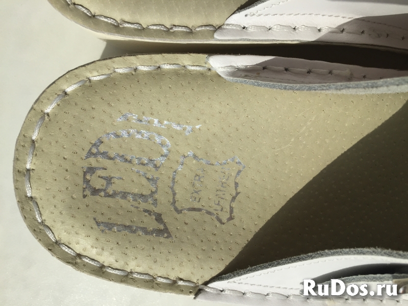 Шлепки тапки новые ledi сербия 36 35 размер белые кожа ортопедия изображение 4