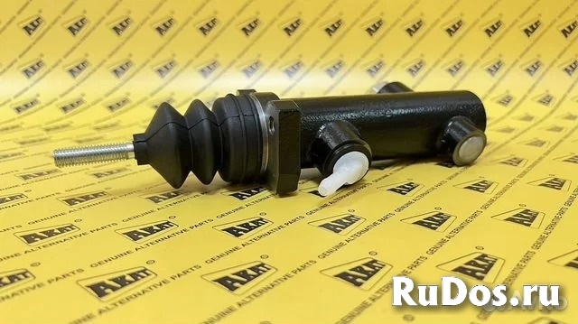 Цилиндр тормозной главный парный Terex 6111136M92/ T110747 изображение 6