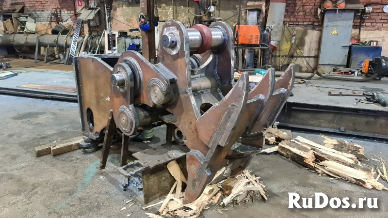 Дробилки по дереву-корчеватели фото