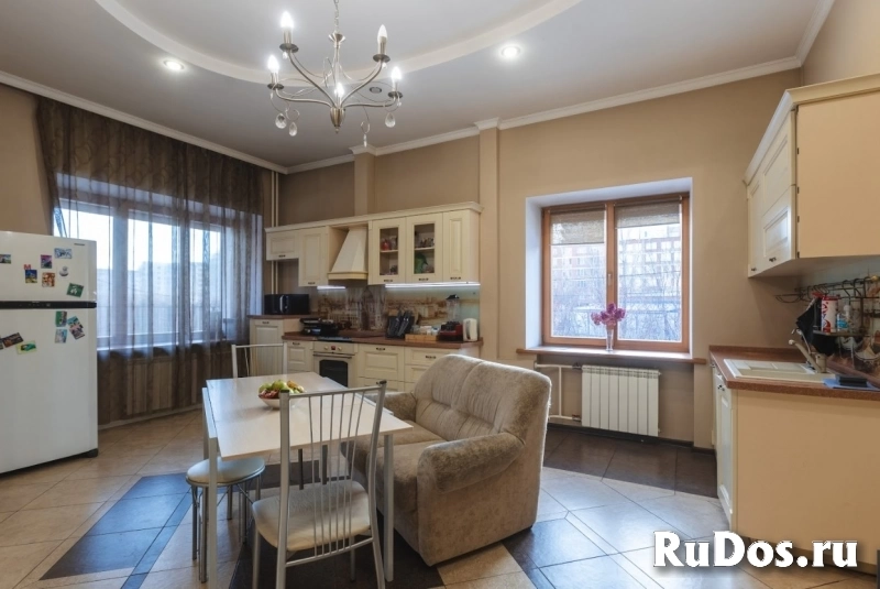 Таунхаус 272 м² на участке 4 сот изображение 4