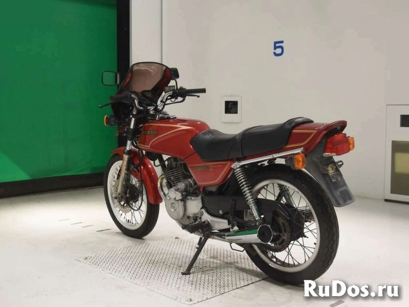 Мотоцикл дорожный Honda CB250RS Z рама MC02 изображение 6