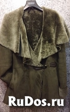 Дубленка  женская от лидера Итальянских брендов Fratelli Rossetti. Покупалась в Парабьяго  . Размер   российский 46 . фотка
