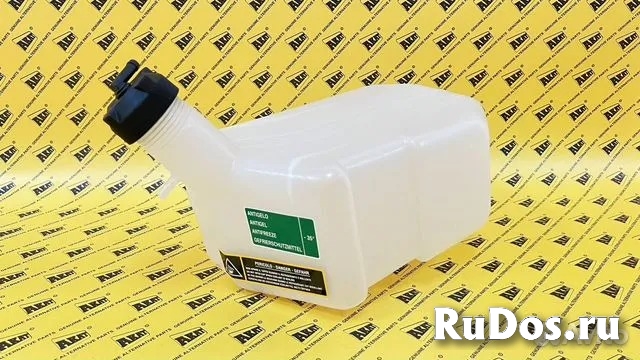 Бачок охлаждающей жидкости New Holland 84136463 изображение 4