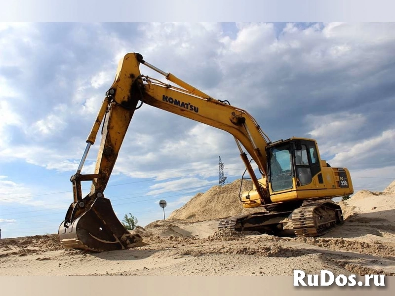 Гусеничный экскаватор Komatsu 220, 2012 г, гидролинии фотка