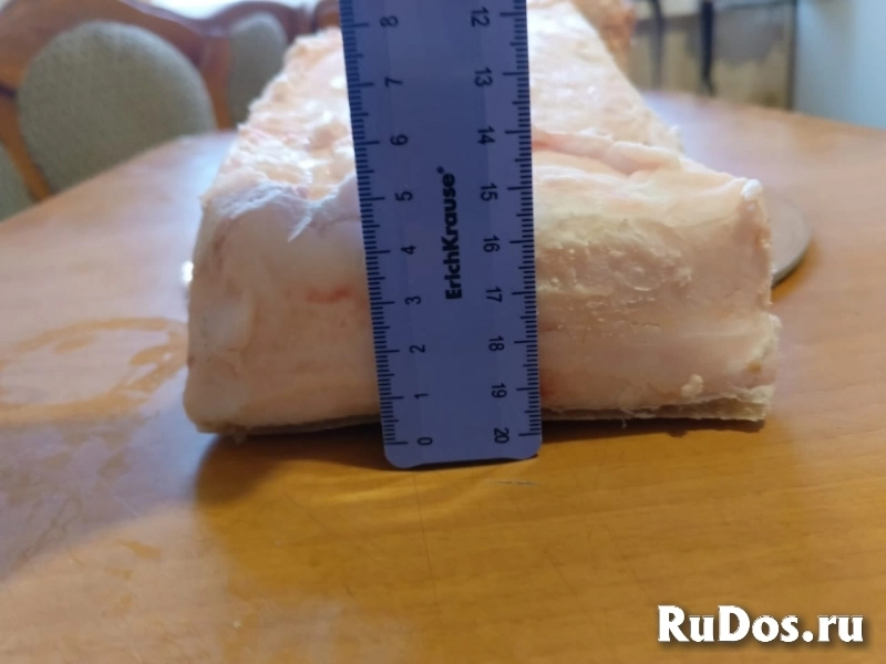 Свежее Сало на шкуре изображение 4