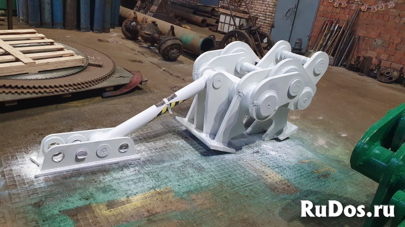 В продаже крашер для экскаватора механический фото