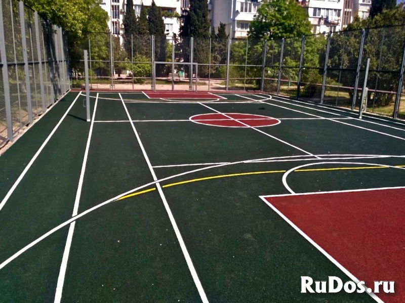 Резиновое покрытие спортивных и детских площадок фотка