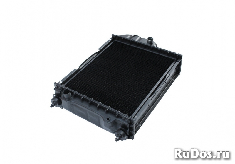 Радиатор водяной МТЗ  70У-1301010 фото