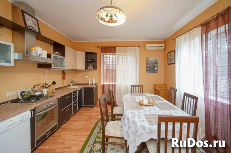 Большой дом с банным комплексом изображение 6