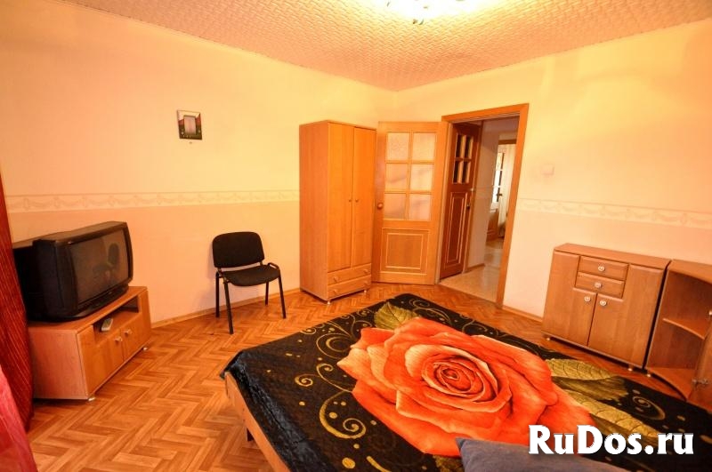 Сдам частны дом длительно. Есть баня, огород, санузел в доме, газ изображение 3