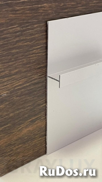Плинтус для ГИПСОКАРТОНА алюминий плоский изображение 3