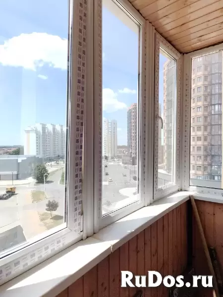 Уютная квартира с красивым видом из окна изображение 6