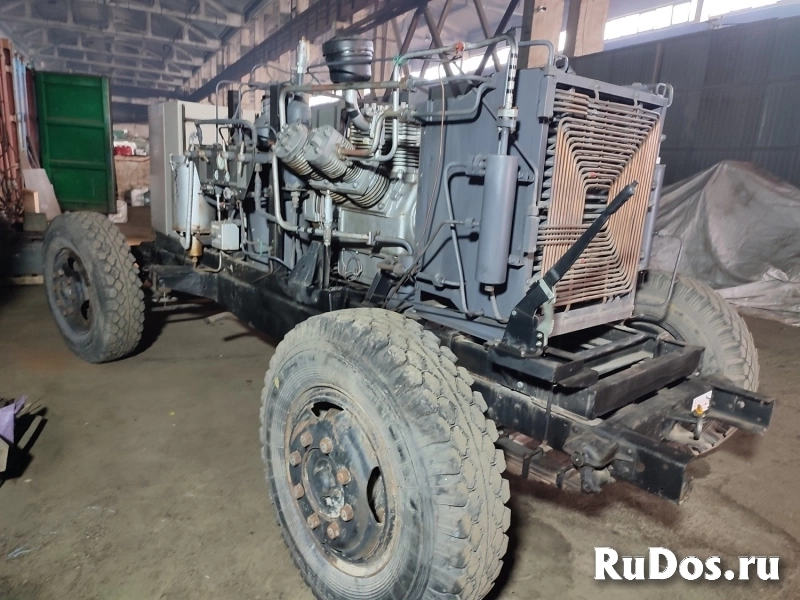 Продам УКС 400 компрессор высокого давления на шасси 2-ПН-4М изображение 7