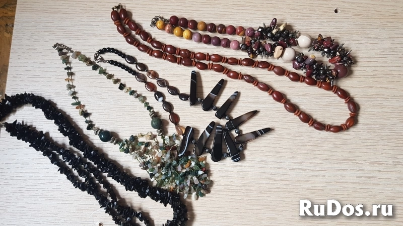 Бусы из натуральных камней фотка