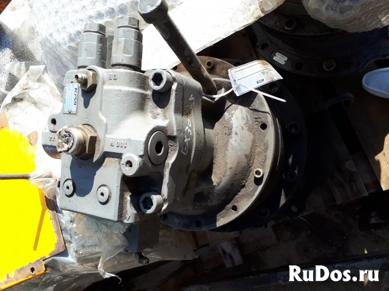 Гидромотор поворота 4419718 фото