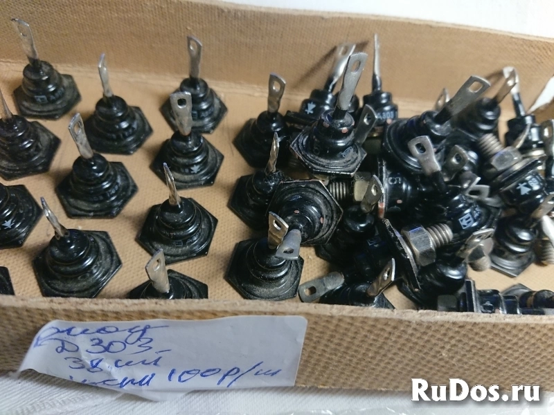 Тиристоры.  Оптроны.  Симисторы.  Диоды.  Стабилитроны.  Динисторы.  Варикап. изображение 9