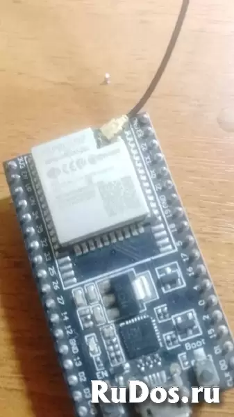 Микроконтроллер ESP32-wroom-32u с внешней антенной фотка