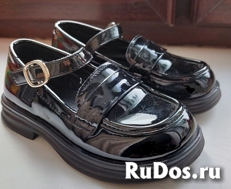 Лакированные туфли  Jong Golf .Подкладка из мягкой и нежной натуральной кожи обеспечивает максимальный комфорт и удобство при носке. изображение 4