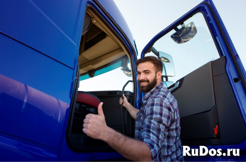 Требуется Водитель фото