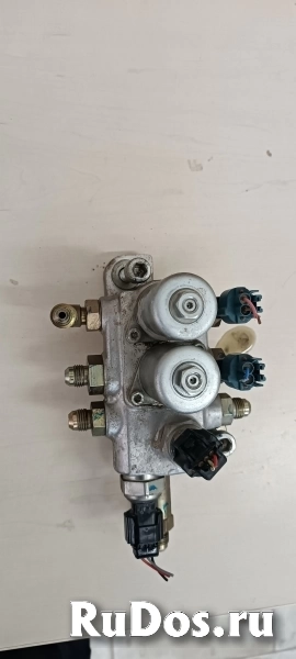 Блок электромагнитных клапанов Hitachi 9316547 фото