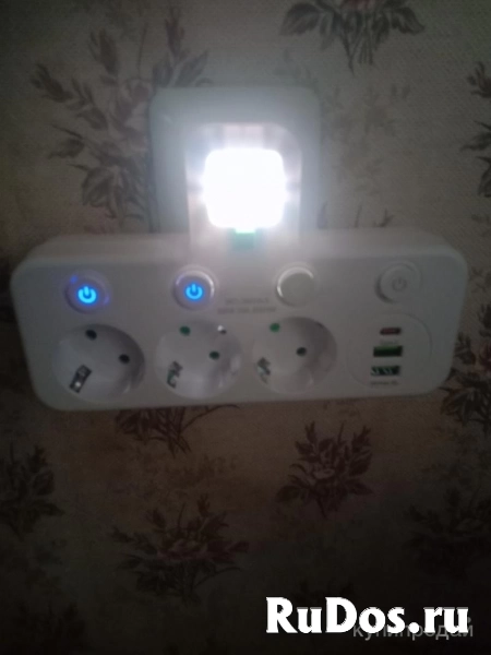 Розетка накладная тройная с ночником, USB зарядкой фотка