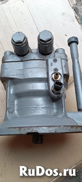 Гидромотор поворота Hitachi 4698700 фотка