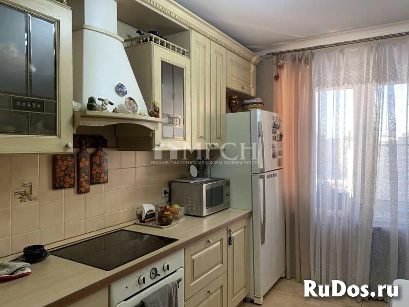 Продам 2 комнатную квартиру 56.4 м2 изображение 4
