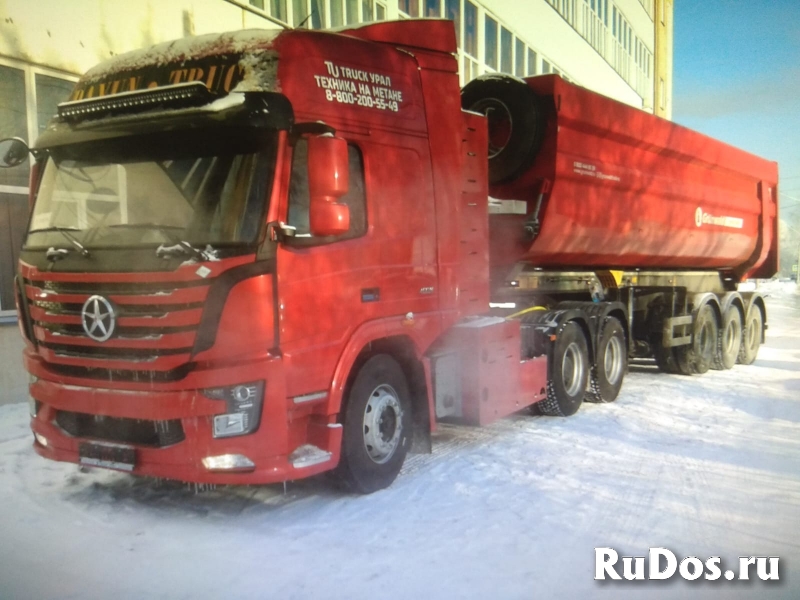 Газовый тягач DAYUN CGC4250, CNG, 6х4 с самосвальным полуприцепом изображение 3