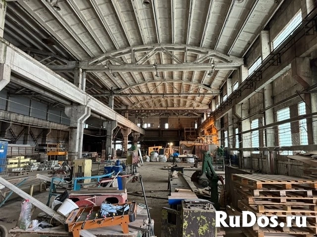 Аренда цехов общей площадью - 2400 м2 с 2 кран-балками по 10 т и краном на 16 т фото