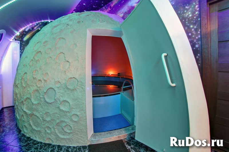 Ночные сеансы флоатинга в СПб от студии ЛУНА – потрясающий релакс фото