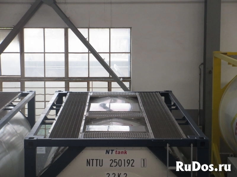 Танк-контейнер тип Т11 объём 25м3 для перевозки кислоты, новый. изображение 4