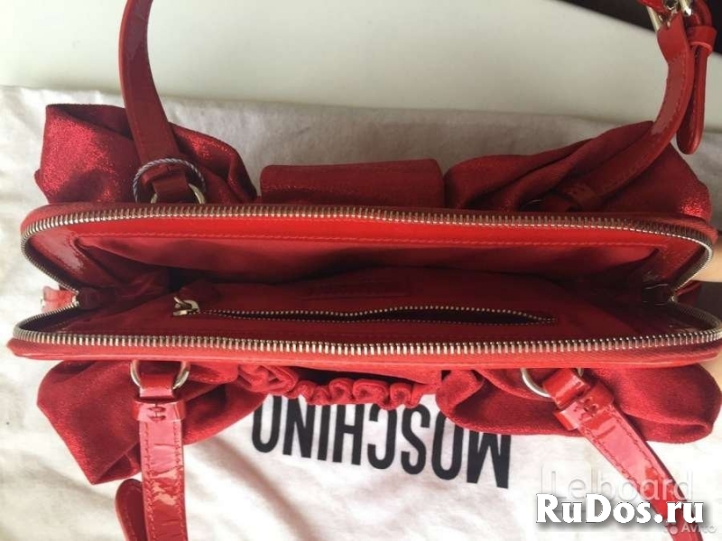 Сумка moschino италия красная замша натуральная лазерная лак кожа изображение 6