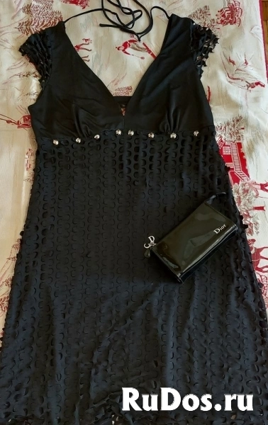 Платье чёрное , необычное , с перфорацией  . Греция. Размер 44-46 . изображение 4