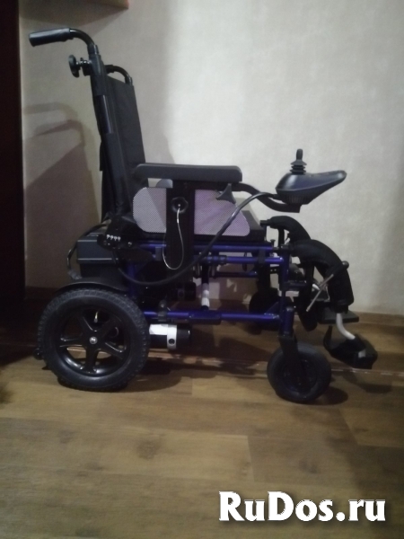 Коляска инвалидная с электроприводом изображение 3