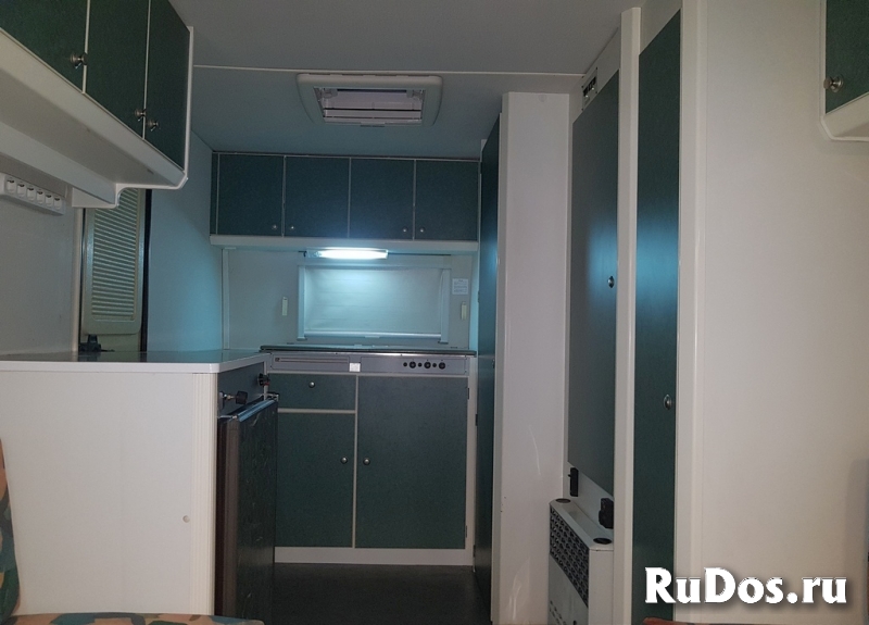 Прицеп дача, дом на колесах KIP  44EK  в отличном состоянии изображение 5