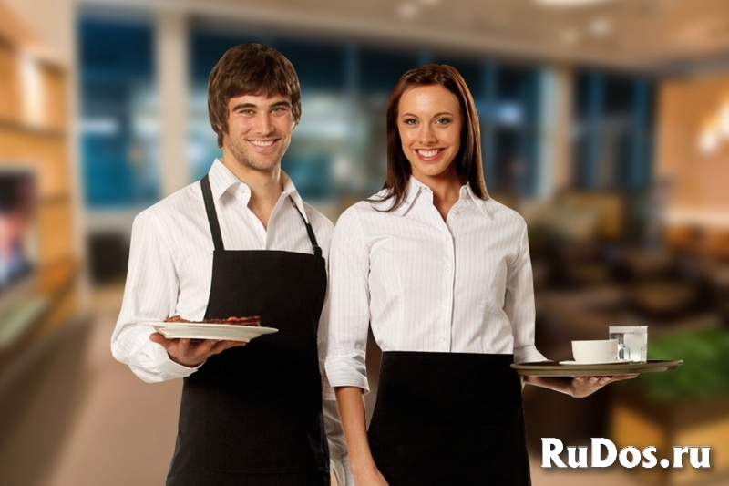 Официант фото