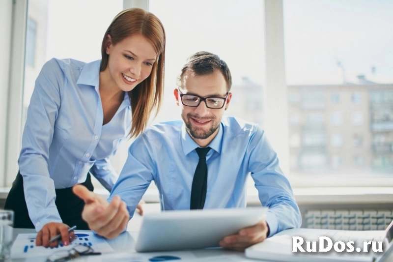 Помощник руководителя отдела. фото