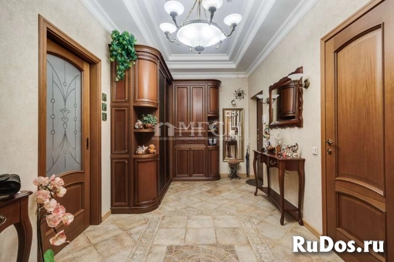 Продам 3 комнатную квартиру 137 м2 изображение 8