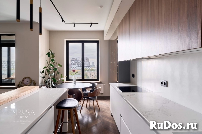 Продам 4 комнатную квартиру 104.6 м2 изображение 3