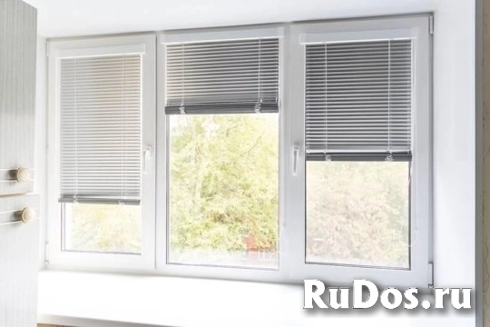 ЖАЛЮЗИ ГОРИЗОНТАЛЬНЫЕ НА ПЛАСТИКОВЫЕ ОКНА ПОД ВАШ РАЗМЕР ОКНА В ХАБАРОВСКЕ изображение 3