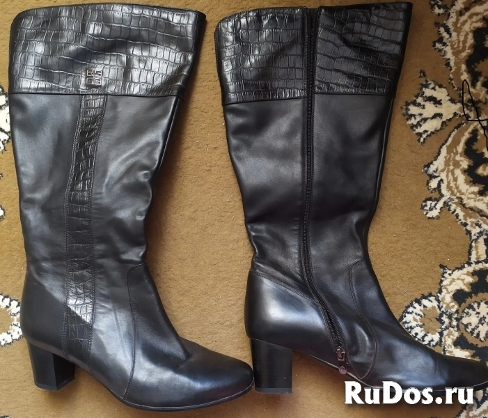 Продаю женские кожаные демисезонные сапоги изображение 3