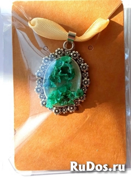 Бижутерия из эпоксидной смолы фотка