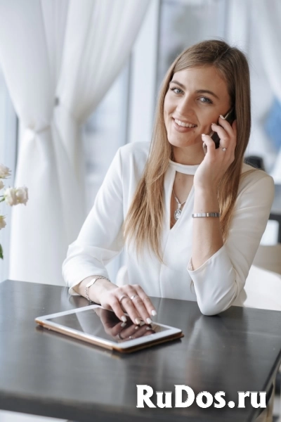 Менеджер по обработке входящих заявок фото