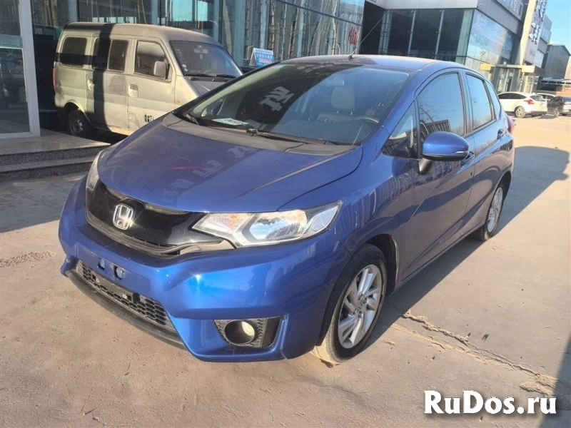 Хэтчбек Honda Fit кузов левый руль модификация 1.5L SE Fashion фото