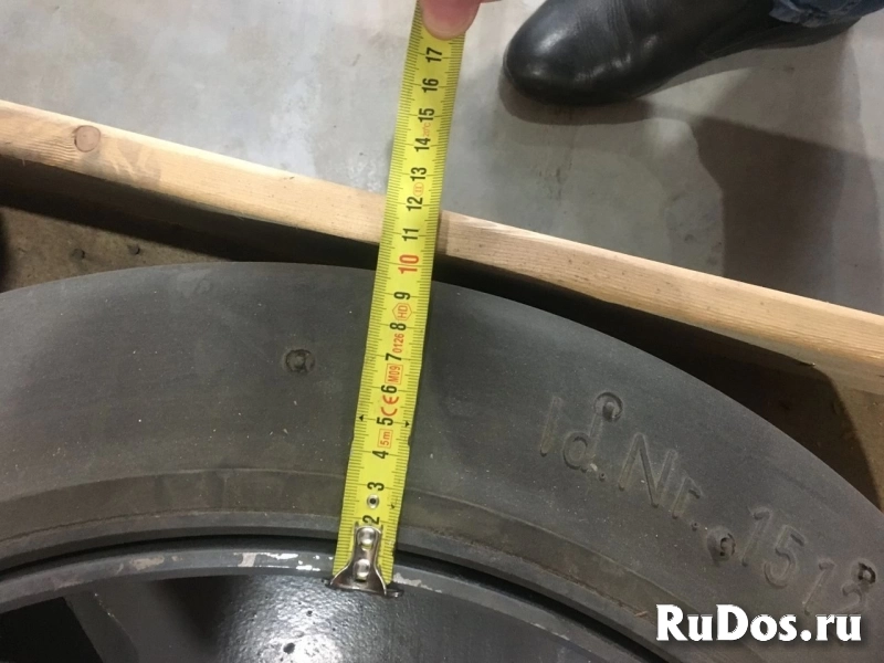 Обрезинивание колес асфальтоукладчиков изображение 7