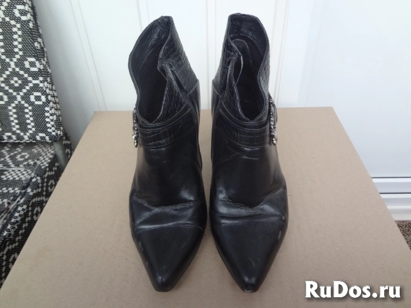 Ботильоны кожаные демисезонные изображение 7