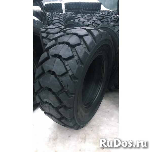 Шины на экскаваторы-погрузчики JCB 3CX, JCB 4CX фотка