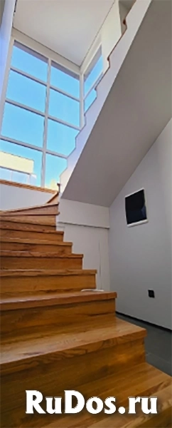 Продам коттедж в Сочи, с бассейном и прямым видом на море. фотка